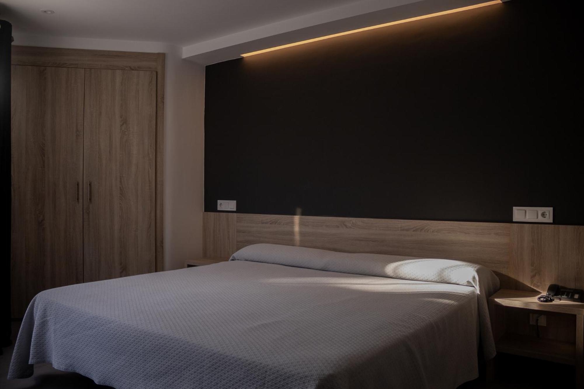 Hotel Hollywood Cangas do Morrazo Exterior photo