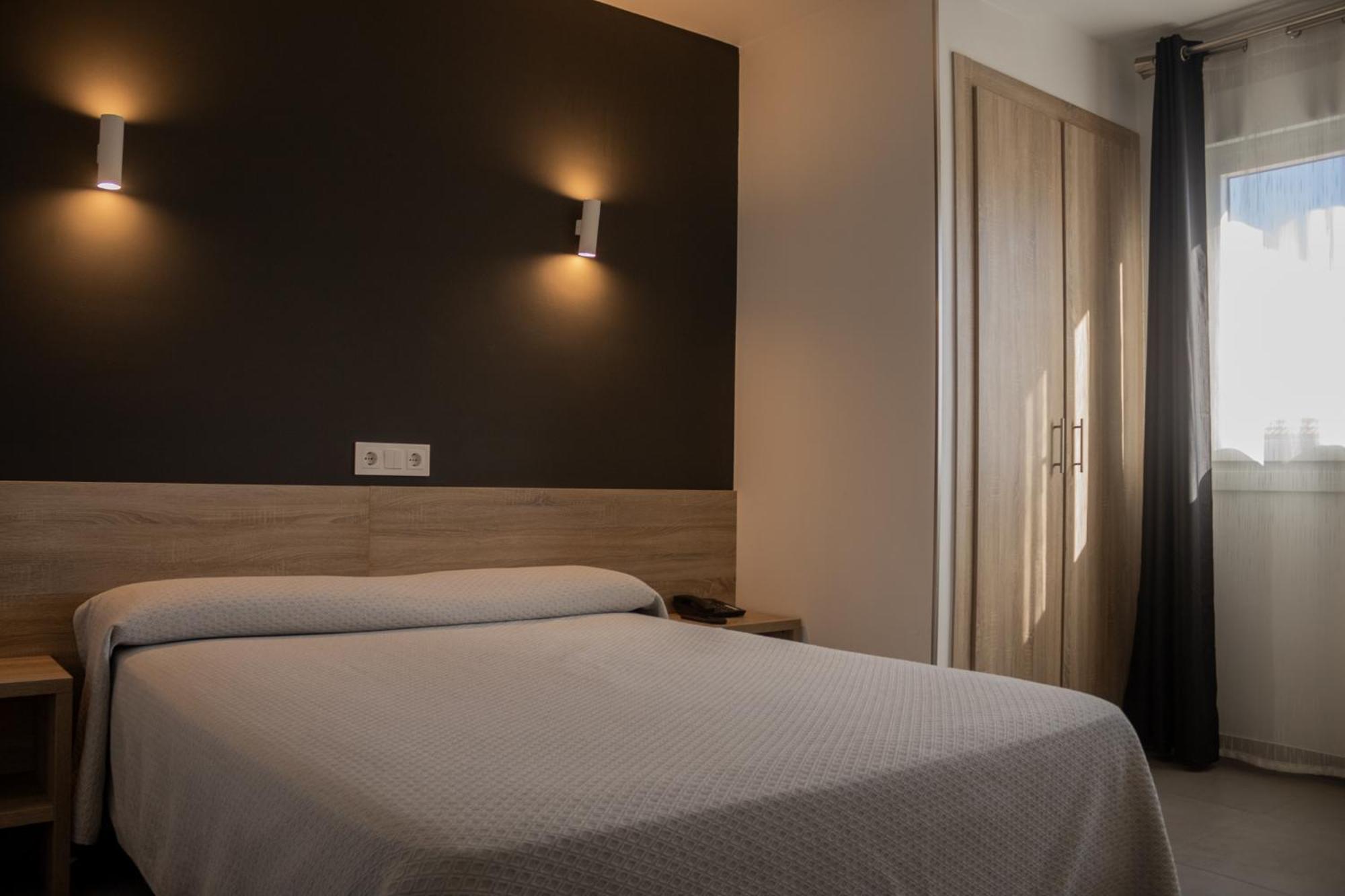Hotel Hollywood Cangas do Morrazo Exterior photo
